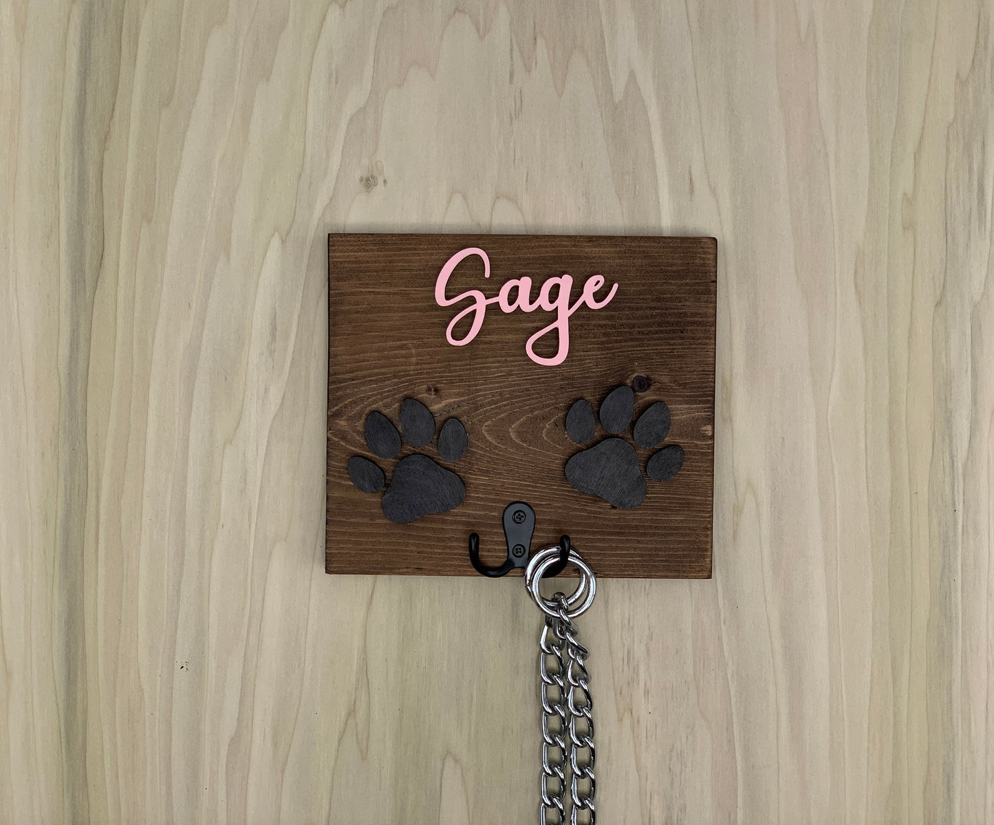 Personalized Dog Leash Holder with Paws & Name